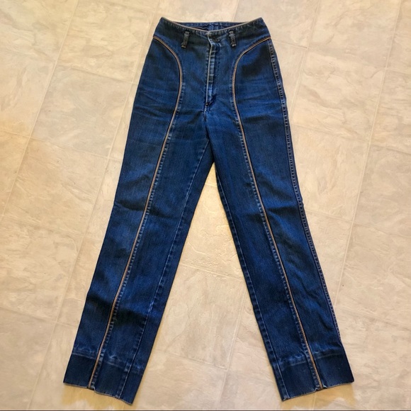 [Sold]Fancy Ass Vintage 80’s Blue High rise Jeans - Picture 4 of 10